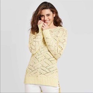 NWT Universal Thread sweater